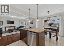 18 STARLIGHT Avenue - 12