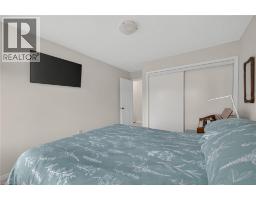 18 STARLIGHT Avenue - 23