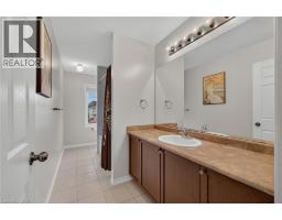 18 STARLIGHT Avenue - 25