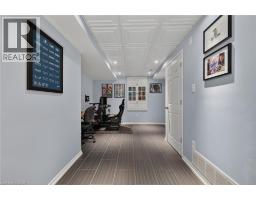 18 STARLIGHT Avenue - 32