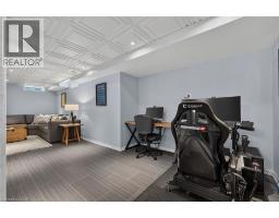 18 STARLIGHT Avenue - 33