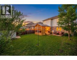 18 STARLIGHT Avenue - 42