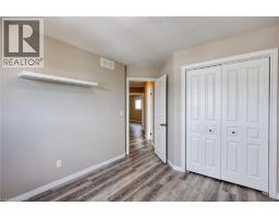 427 CHAMPLAIN Avenue - 32