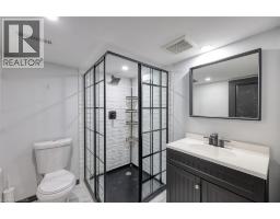 427 CHAMPLAIN Avenue - 40