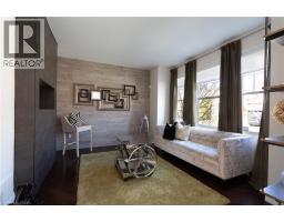 103 GLAZEBROOK Crescent - 2