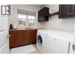 103 GLAZEBROOK Crescent - 31