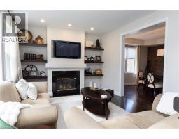 103 GLAZEBROOK Crescent - 4