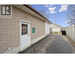 26 PARKHILL Court - 33