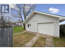 26 PARKHILL Court - 34