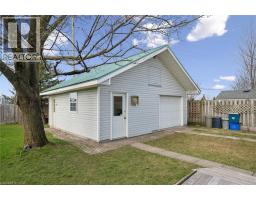 26 PARKHILL Court - 39