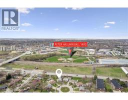 26 PARKHILL Court - 43