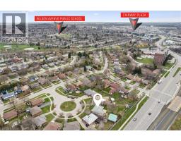 26 PARKHILL Court - 46