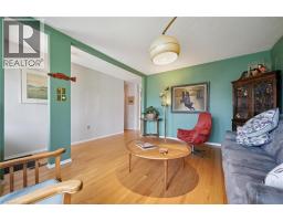 26 PARKHILL Court - 5