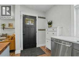 1594 KIRKWALL Road - 5