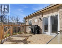 530B ROSEMEADOW Crescent - 40