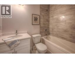 48 MAIN Street E - 19