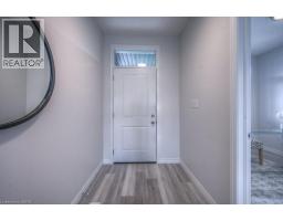 48 MAIN Street E - 4