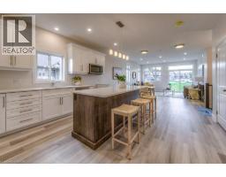 48 MAIN Street E - 6