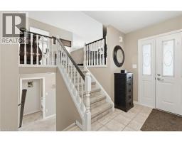 32 HOBART Crescent - 15