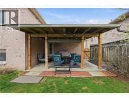 32 HOBART Crescent - 24