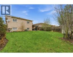 32 HOBART Crescent - 25