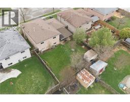 32 HOBART Crescent - 27