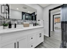 246 HILLCREST Road - 17
