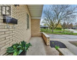 246 HILLCREST Road - 2