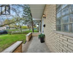 246 HILLCREST Road - 3