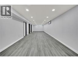 246 HILLCREST Road - 31