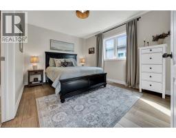 335 KROTZ Street W - 18