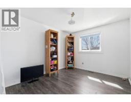 48 TAMVALE Crescent - 16