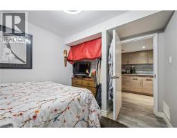 27 VICMOUNT Drive - 31