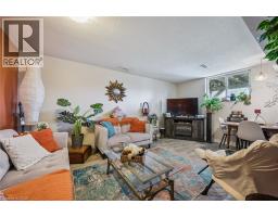 27 VICMOUNT Drive - 27