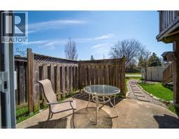 90 CAPTAIN MCCALLUM Drive - 40
