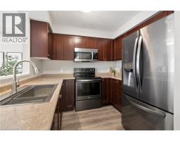 951 ZELLER Crescent - 13