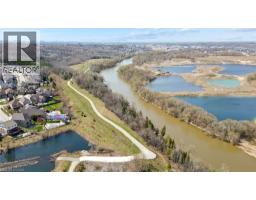 951 ZELLER Crescent - 39