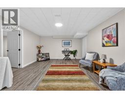 37 WOODFIELD Avenue - 33