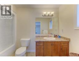 11 FREY Crescent - 33