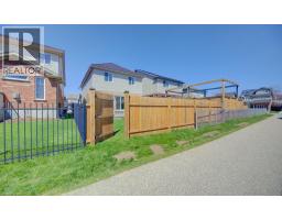 11 FREY Crescent - 40