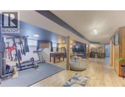 170 MARTINGLEN Crescent - 24