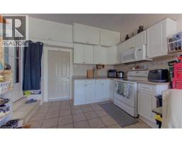 170 MARTINGLEN Crescent - 31