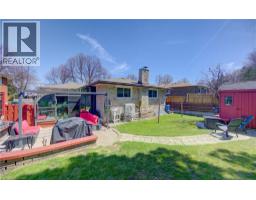 170 MARTINGLEN Crescent - 38