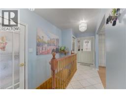 170 MARTINGLEN Crescent - 6