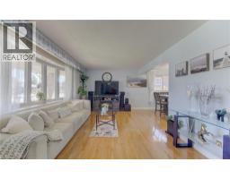 170 MARTINGLEN Crescent - 8