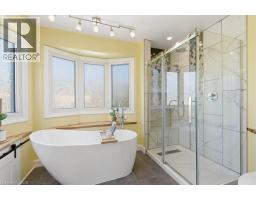 44 LORILEE Crescent - 21