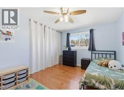 44 LORILEE Crescent - 22