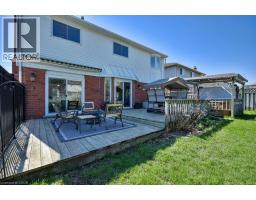 44 LORILEE Crescent - 34