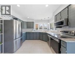 44 LORILEE Crescent - 6