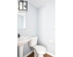 105 PINNACLE Drive UnitNo. 9 - 9